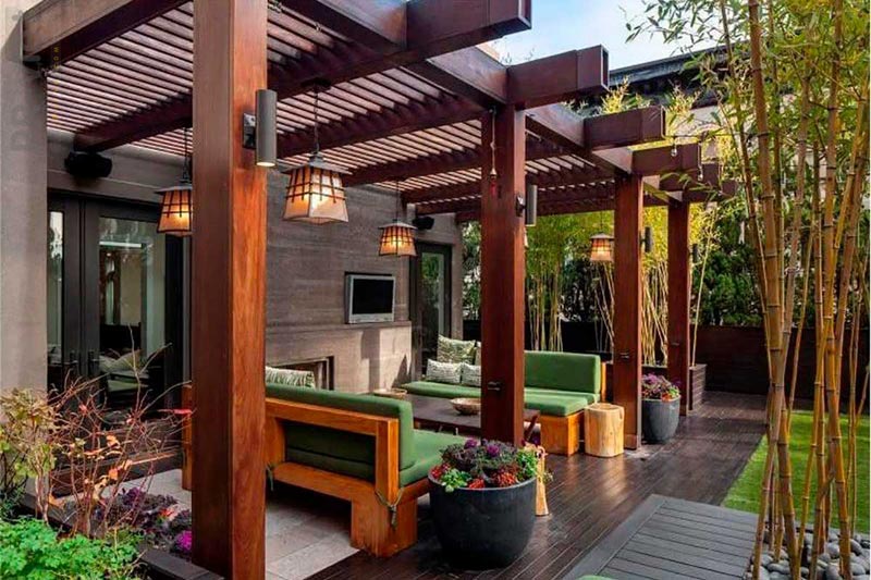 Ý tưởng mái hiên gỗ độc đáo cho kiến trúc nhà vườn