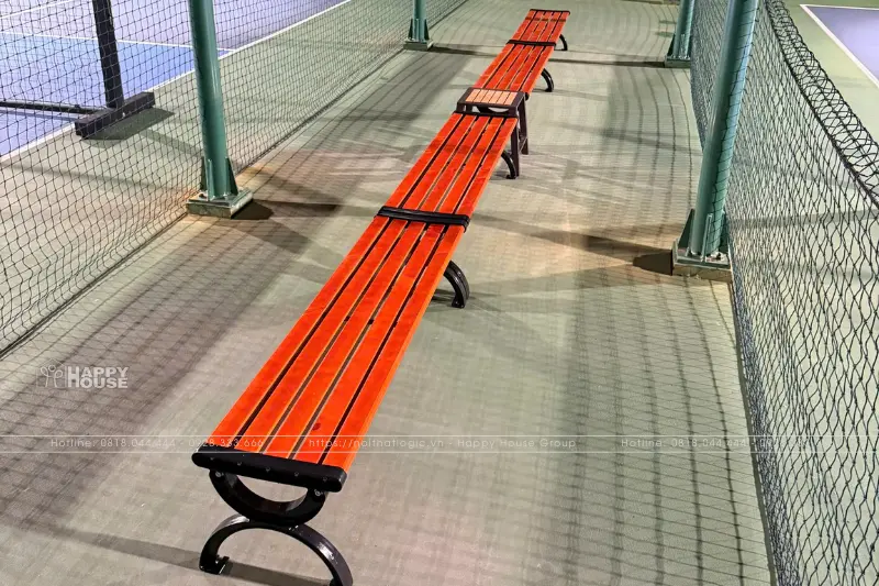 Nội Thất Logic - Đối tác hoàn hảo cung cấp và lắp đặt ghế băng sân pickleball